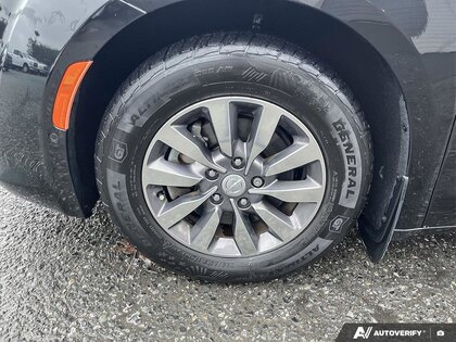 used 2020 Chrysler Pacifica car, priced at $32,188