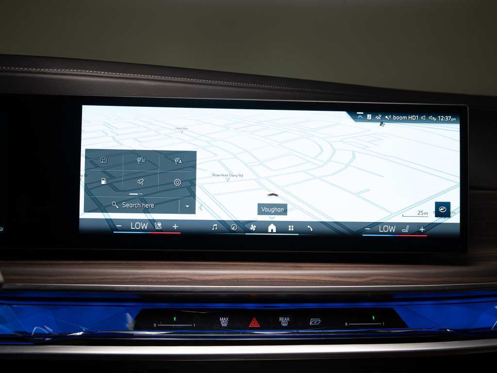 2023 BMW 760i xDrive, Toronto, Cash