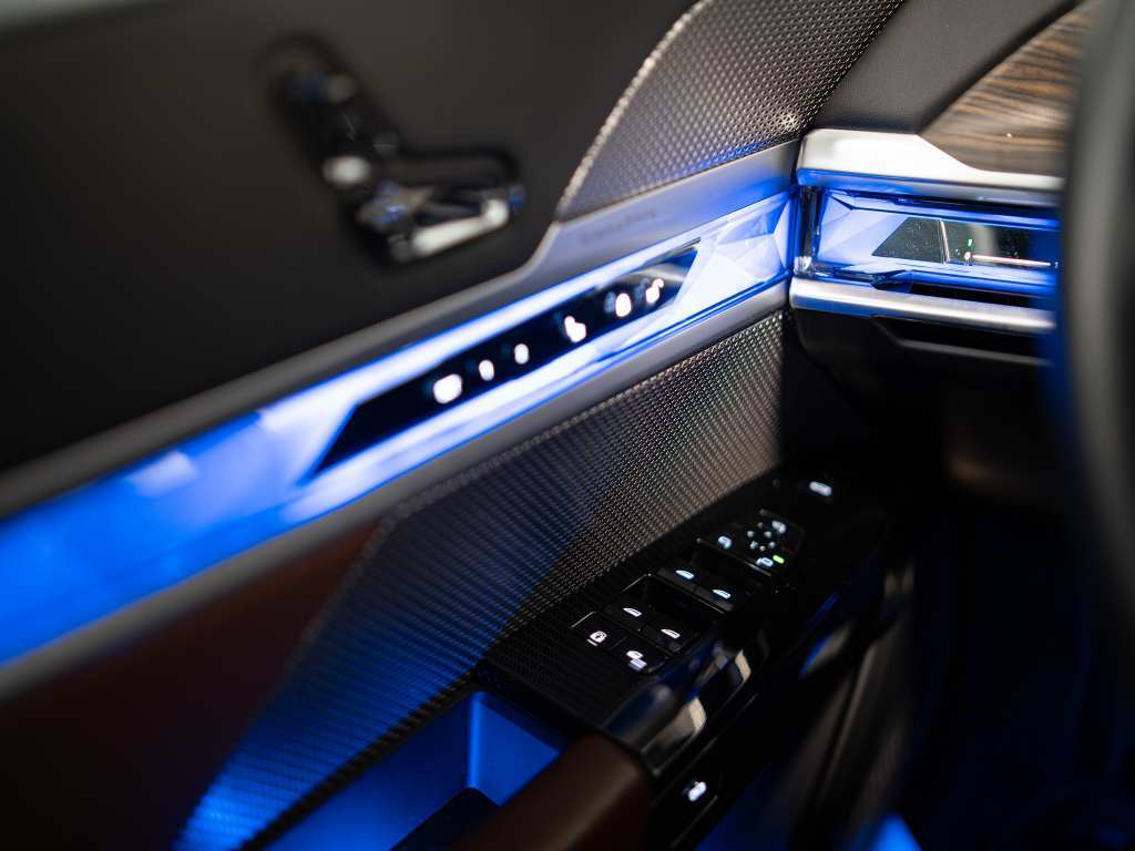 2023 BMW 760i xDrive, Toronto, Cash