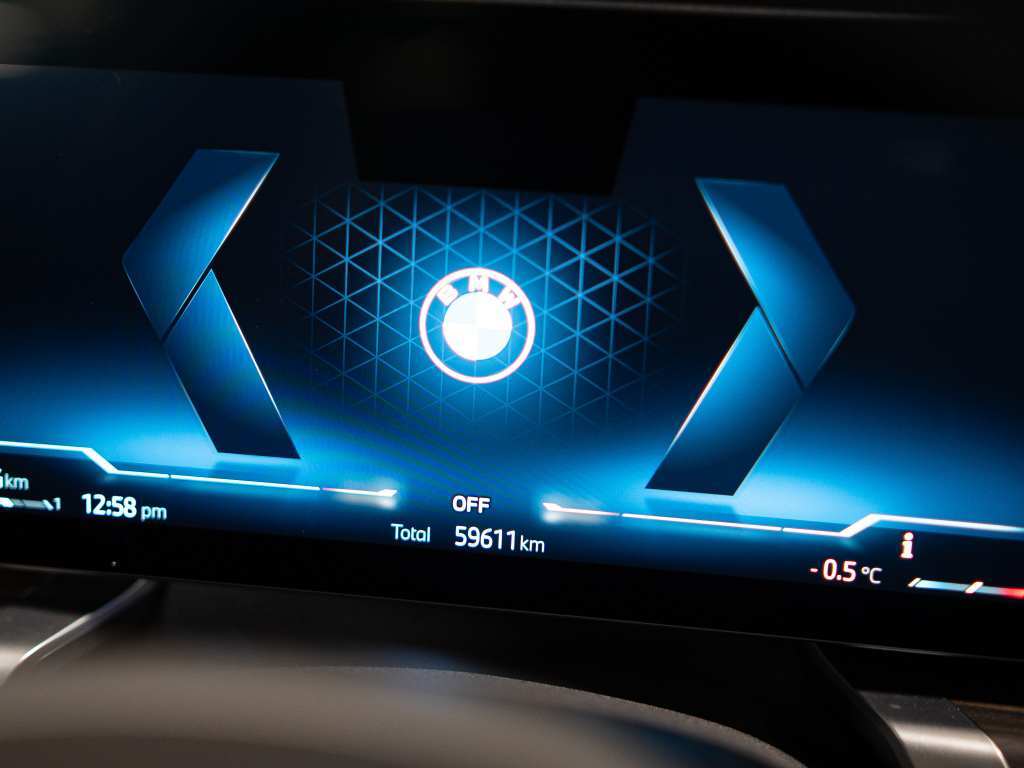 2023 BMW 760i xDrive, Toronto, Cash