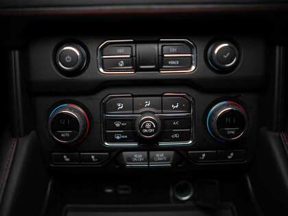 used 2021 Chevrolet Suburban car, priced at $61,900