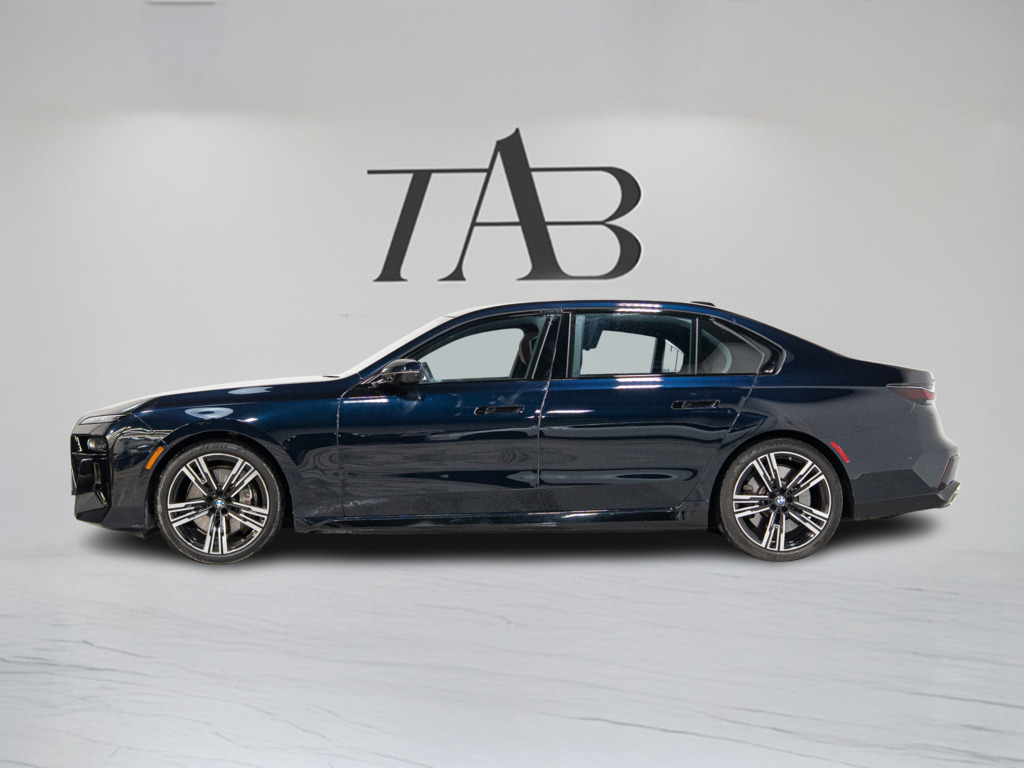2023 BMW 760i xDrive, Toronto, Cash