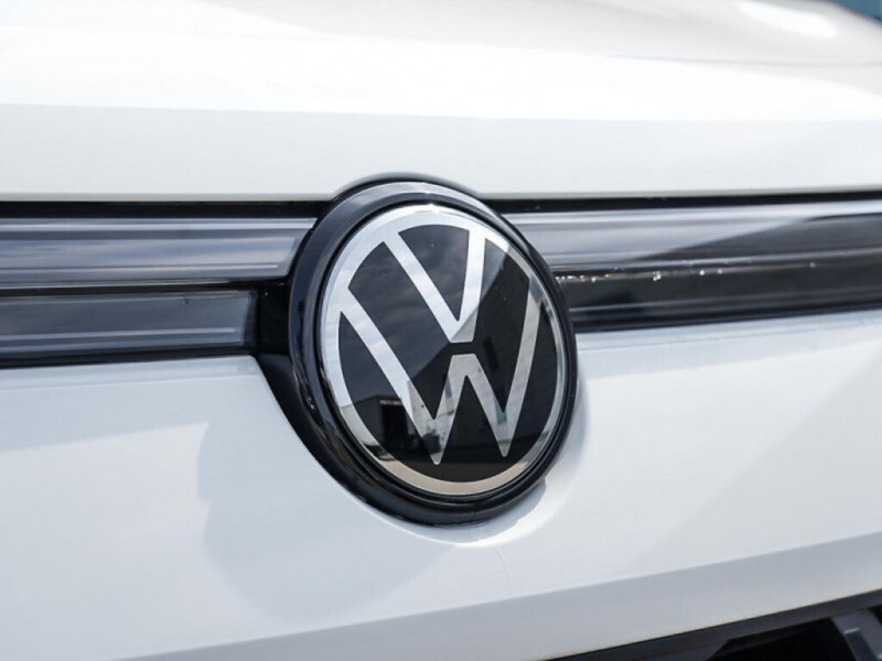 2026 Volkswagen Tiguan - Gallery image 8