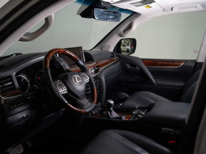 used 2016 Lexus LX 570 car, priced at $69,900