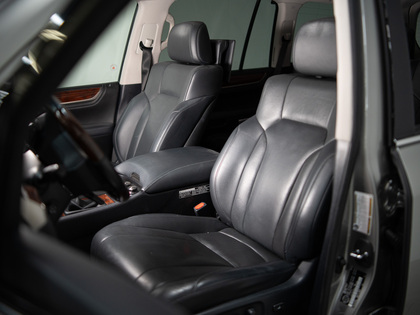 used 2016 Lexus LX 570 car, priced at $69,900