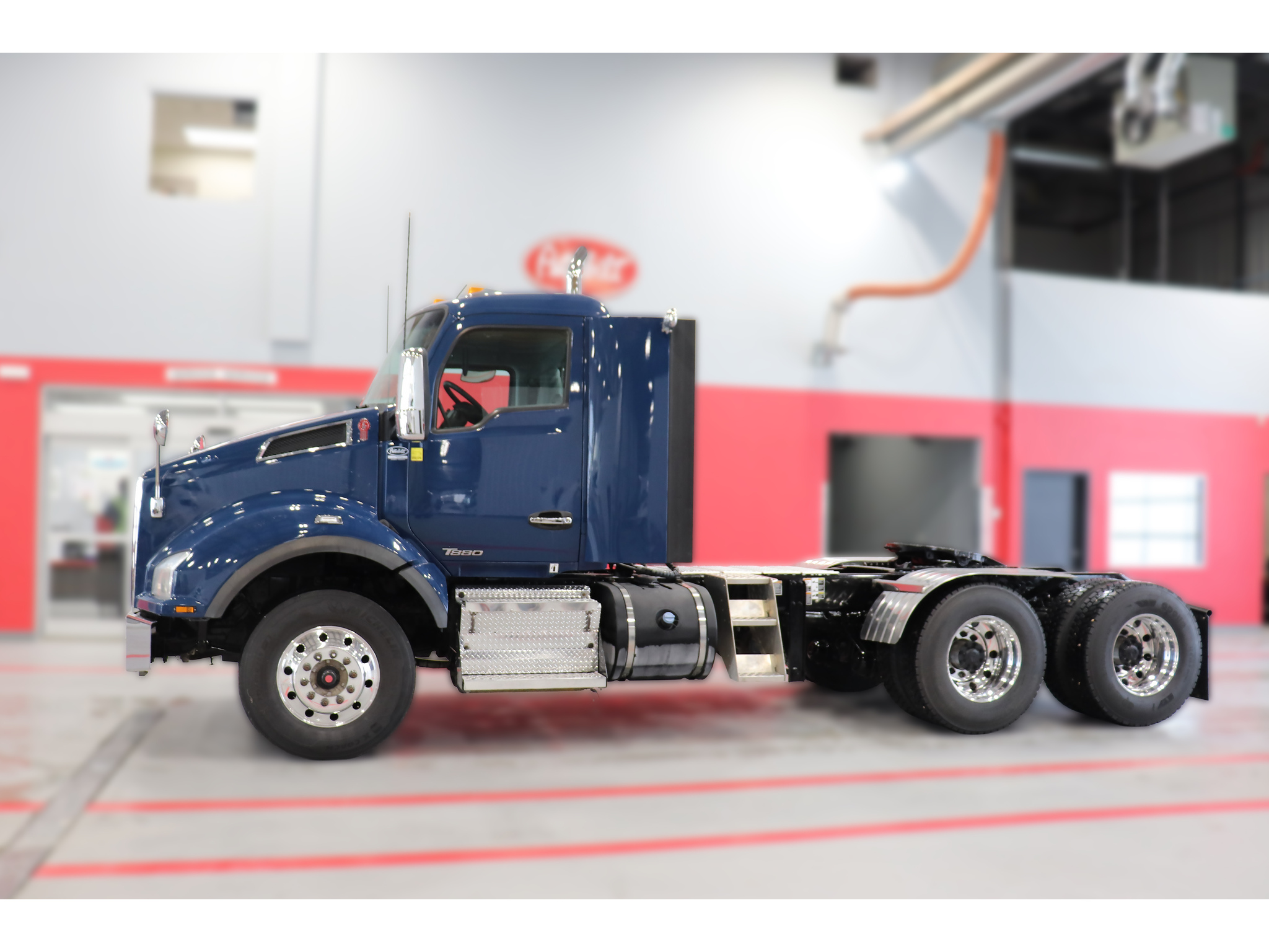 2019 Kenworth T-880 Daycab