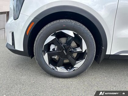 used 2026 Kia Sorento Plug-In Hybrid car, priced at $53,645