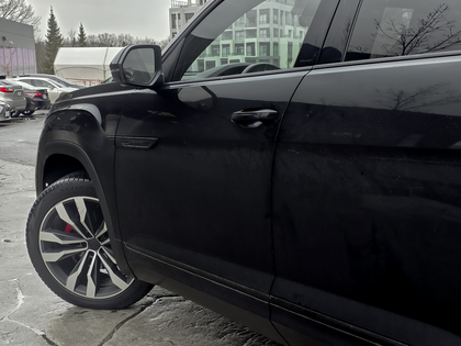 used 2021 Volkswagen Atlas Cross Sport car, priced at $31,995