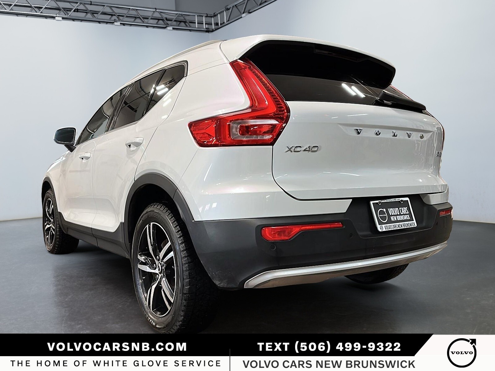 2025 Volvo XC40