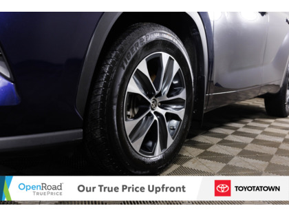 used 2020 Toyota Highlander car, priced at $34,998