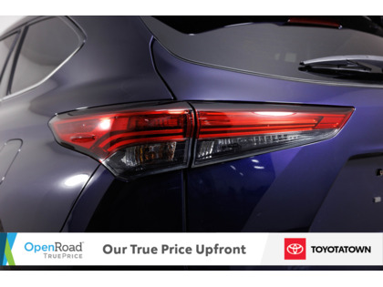 used 2022 Toyota Highlander car, priced at $44,998