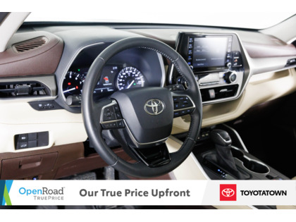used 2020 Toyota Highlander car, priced at $34,998