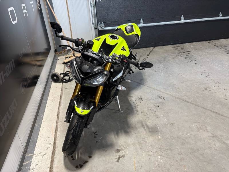 2024 Triumph triumph street