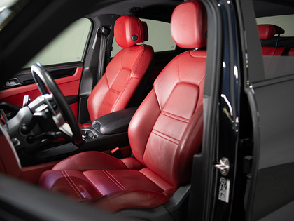 used 2021 Porsche Cayenne car, priced at $73,900