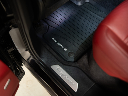 used 2021 Porsche Cayenne car, priced at $73,900