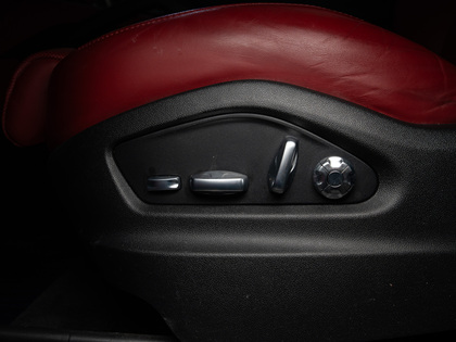 used 2021 Porsche Cayenne car, priced at $73,900