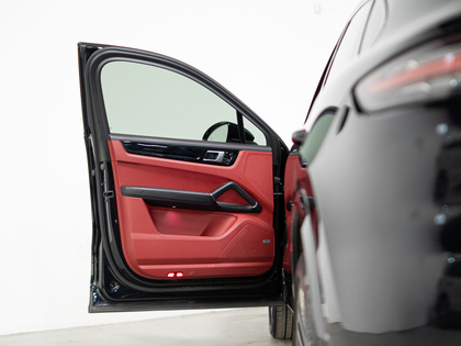 used 2021 Porsche Cayenne car, priced at $73,900