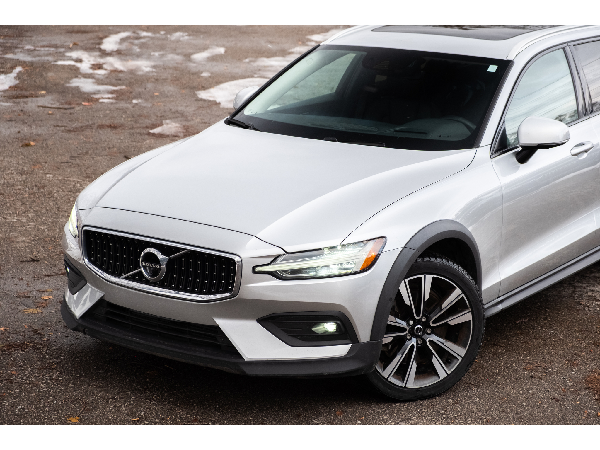 2021 Volvo V60 Cross Country
