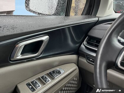 used 2025 Kia Carnival car, priced at $47,555