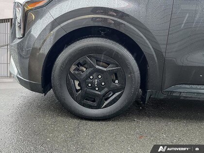 used 2025 Kia Carnival car, priced at $47,555