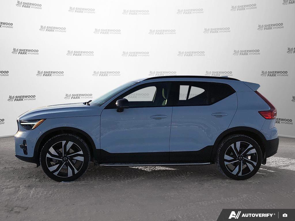 2025 Volvo XC40