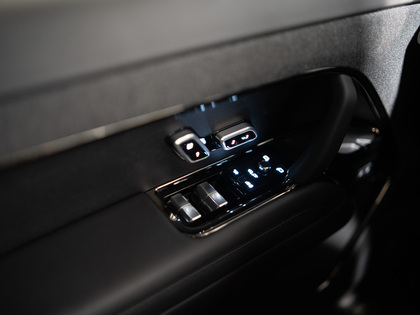 used 2025 Land Rover Range Rover Sport car, priced at $135,900