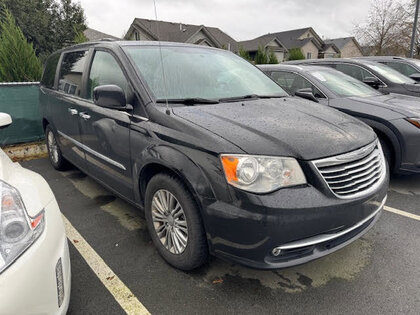 used 2016 Chrysler Town & Country car