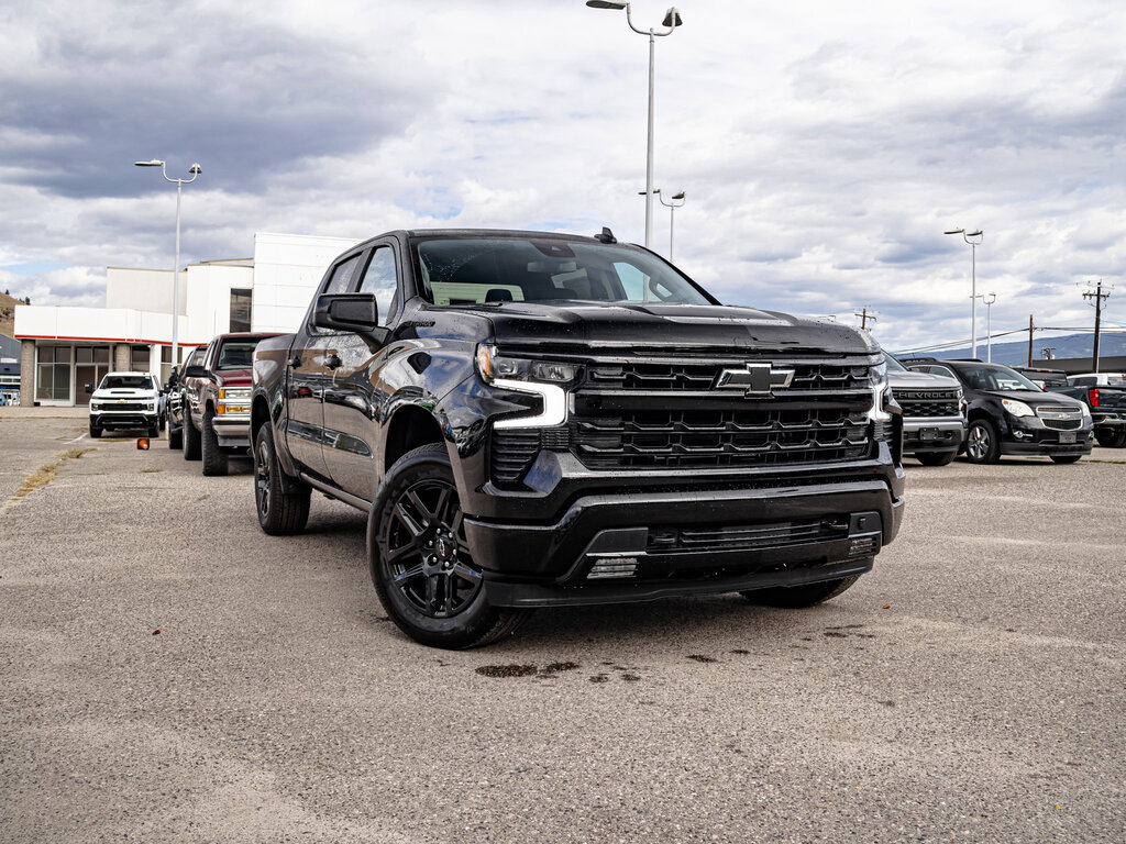 Chevrolet Silverado 1500 RST Kelowna sport truck
