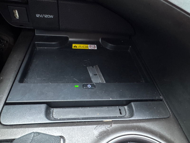 2024 Toyota Camry - Gallery image 19