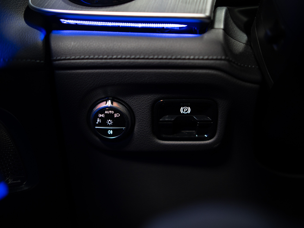 2024 Mercedes-Benz EQE 350 4MATIC, 多伦多, 全款车