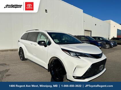 Toyota Sienna XSE 7-Passenger FWD 2022
