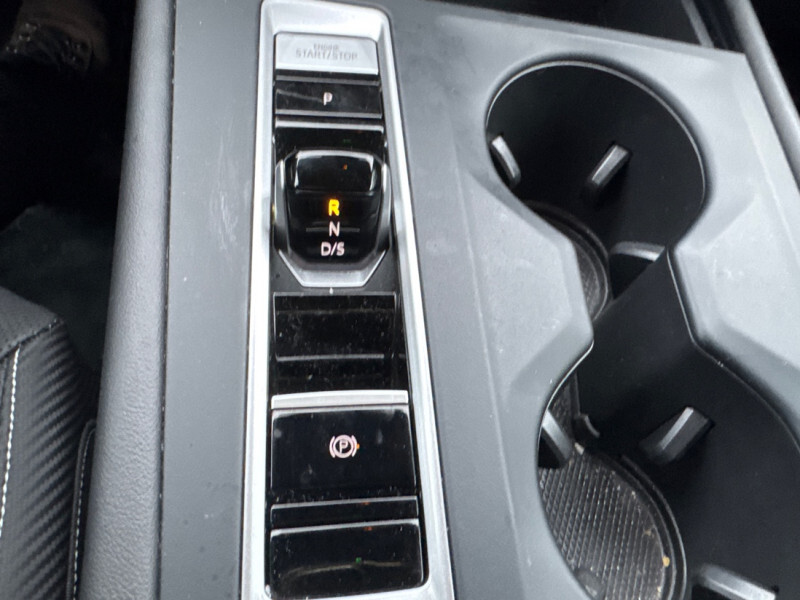 2025 Volkswagen Atlas Cross Sport - Gallery image 21