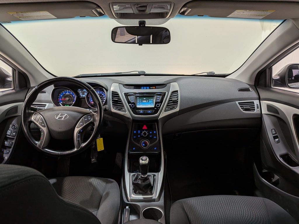 Hyundai Elantra 2015