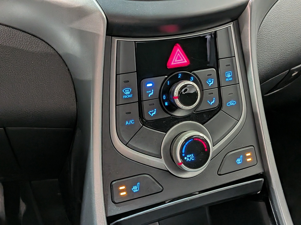 Hyundai Elantra 2015