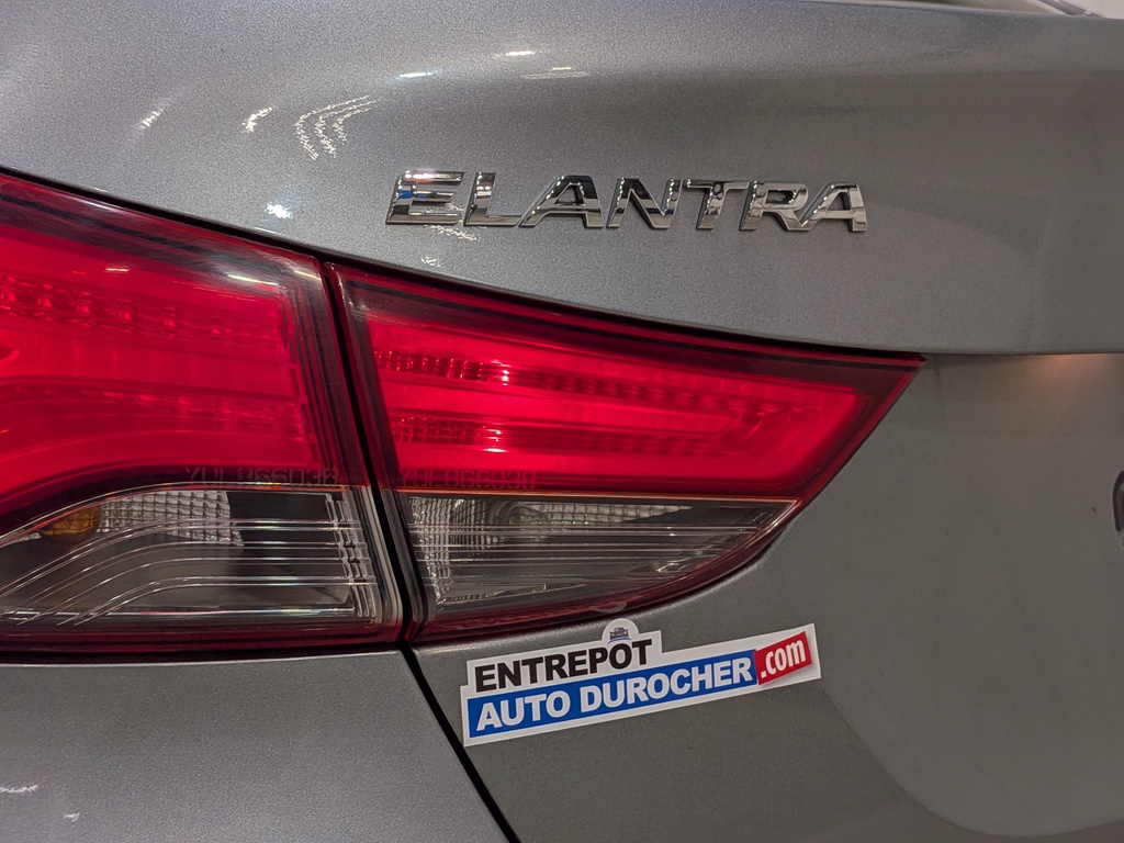 Hyundai Elantra 2015