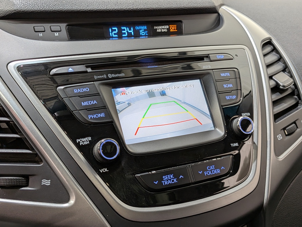 Hyundai Elantra 2015