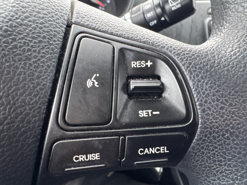 2015 Kia Rio 5-Door - Gallery image 13