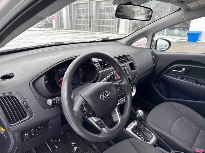 2015 Kia Rio 5-Door - Gallery image 1