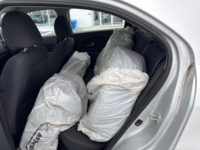 2015 Kia Rio 5-Door - Gallery image 9