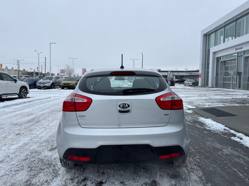 2015 Kia Rio 5-Door - Gallery image 6