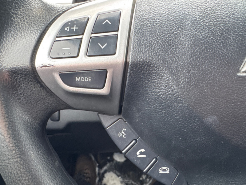 2017 Mitsubishi Lancer - Gallery image 14