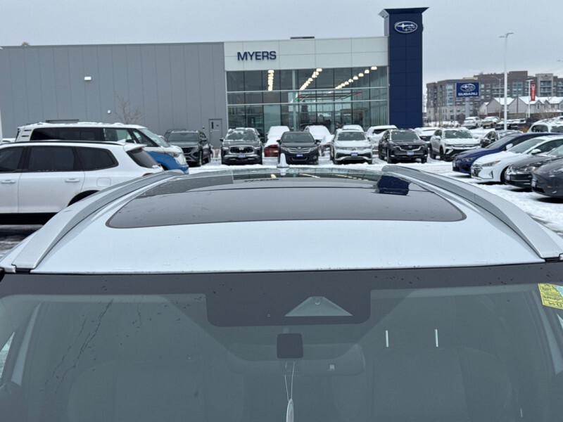 2024 Mitsubishi Outlander PHEV - Gallery image 14