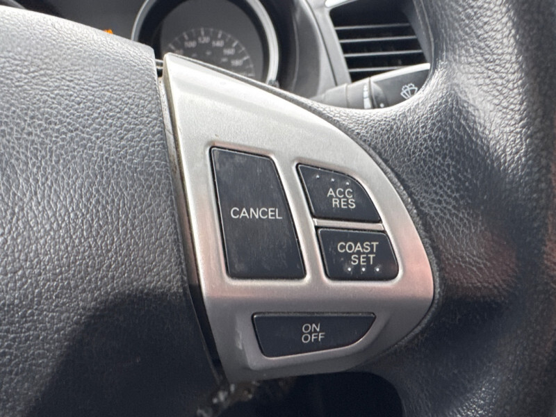 2017 Mitsubishi Lancer - Gallery image 13