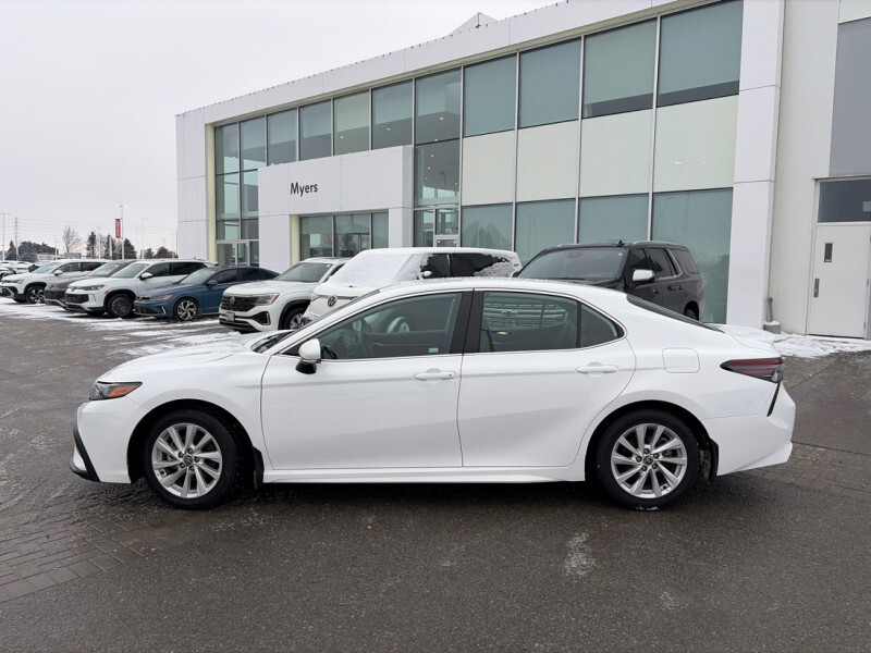 2024 Toyota Camry - Gallery image 1