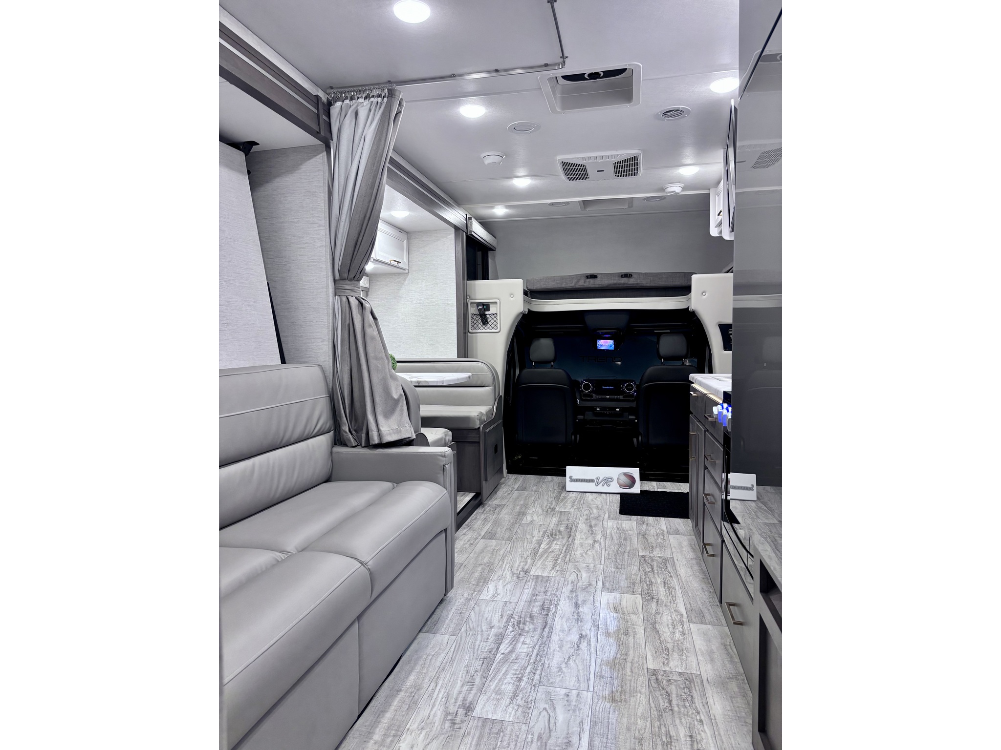 2025 Thor CHATEAU 24LT