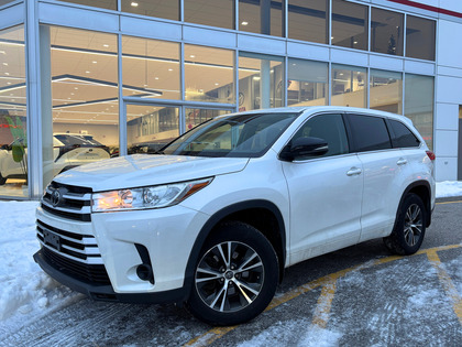 used 2017 Toyota Highlander car, priced at $25,995