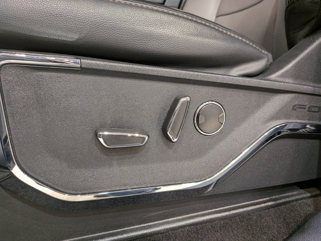 Ford F-150 Lightning 2023