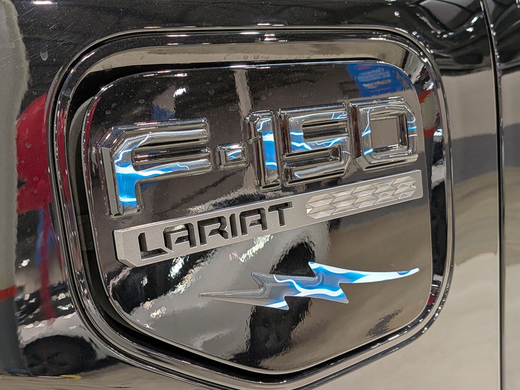 Ford F-150 Lightning 2023