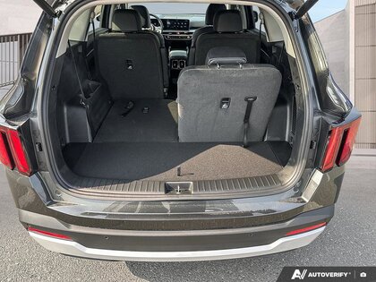 used 2025 Kia Sorento Hybrid car, priced at $46,999