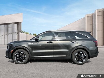 used 2025 Kia Sorento Hybrid car, priced at $46,999